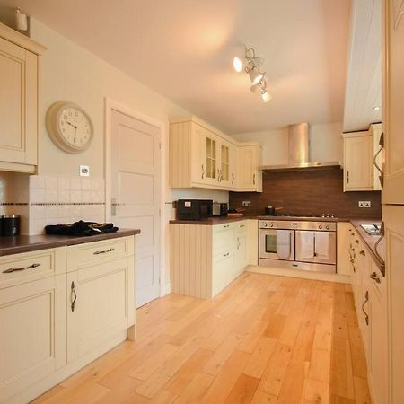 Luxurious & Tranquil Riverside Getaway Great Harwood エクステリア 写真