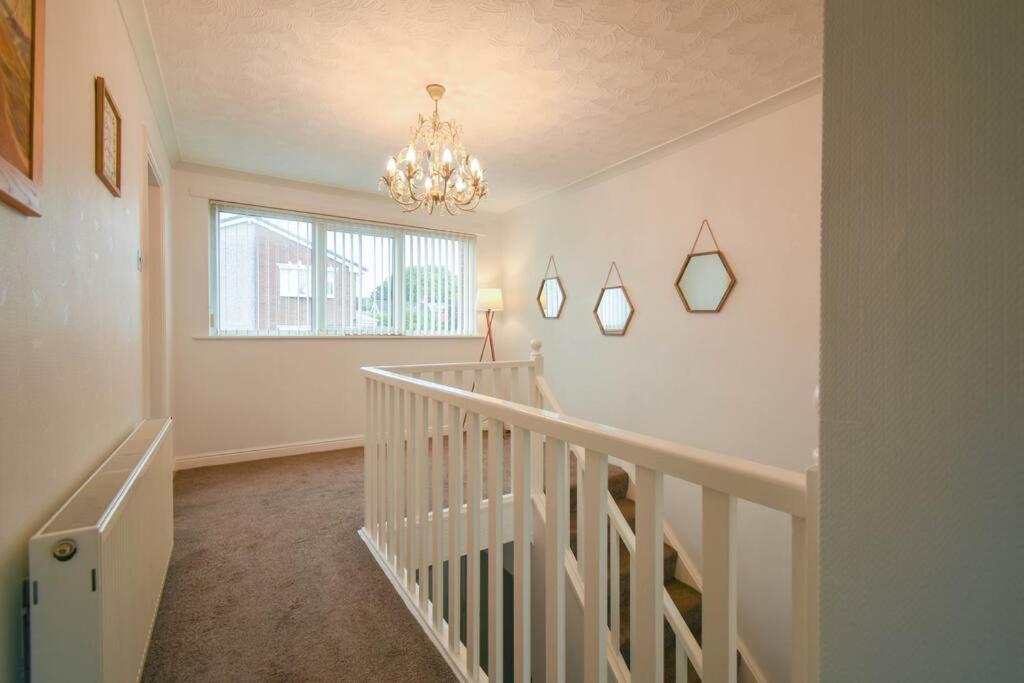 Luxurious & Tranquil Riverside Getaway Great Harwood エクステリア 写真